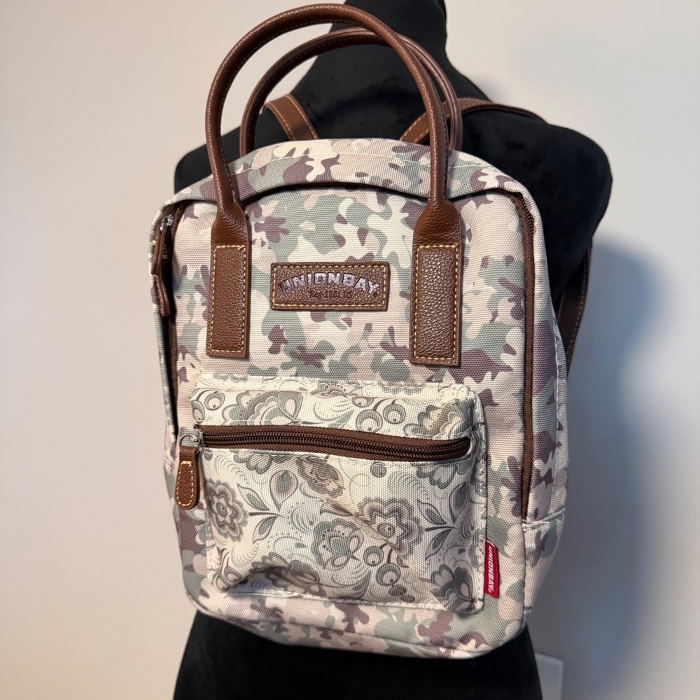 VTG 90s UnionBay Camo Backpack Leather Straps y2K Mini Bookbag Flowers